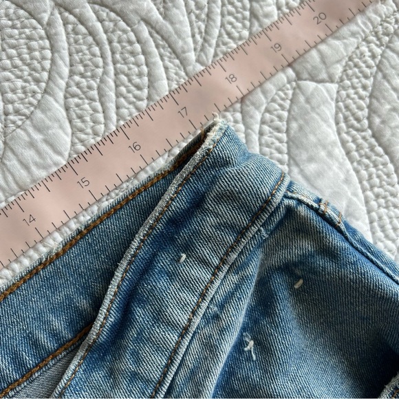 Abercrombie - Ultra High Rise 90s Slim Straight Jean - Criss-Cross Waistband - Picture 10 of 11